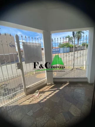 Imagem Casa para Venda em Limeira, Vila Paulista, 2 dormitórios, 1 banheiro, 2 vagas
