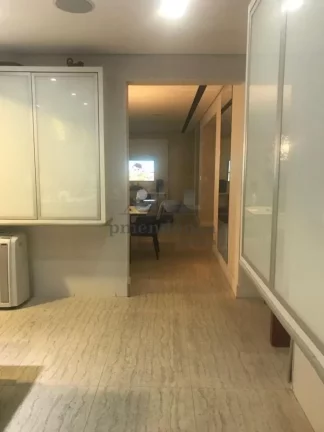 Imagem Apartamento fino acabamento, todo decorado, repleto de armários, com terraço gourmet, amplo e com ...