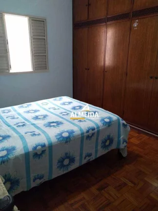 Imagem Casa com 3 dormitórios à venda, 198 m² por R$ 550.000,00 - Vila Aparecida - Rio Claro/SP