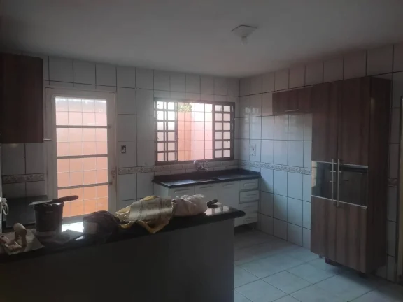 Imagem Casa em Londrina para Moradia ou Investimento