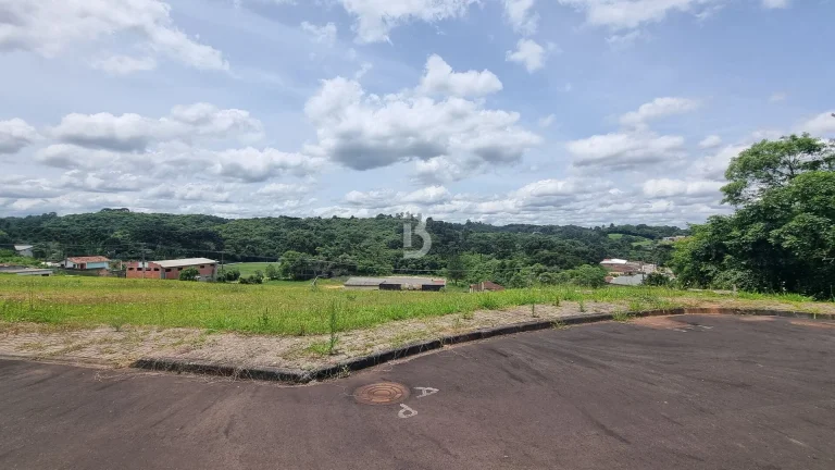 Imagem Terreno em Condomínio fechado em Campo Largo no bairro Ferraria
