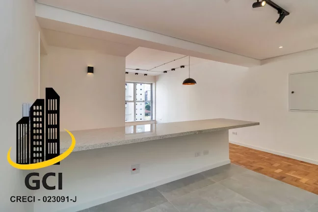Imagem Reformadíssimo apto de 87m² com 2 dormitórios e 1 vaga na Rua Homem de Melo