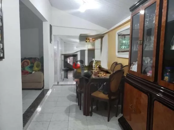 Imagem Sobrado à venda 2 Quartos, 2 Vagas, 225M², Cerâmica, São Caetano do Sul - SP