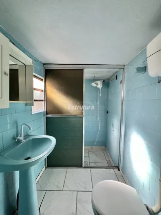 Casa Ampla e Aconchegante em Esquina com 3 dormitórios