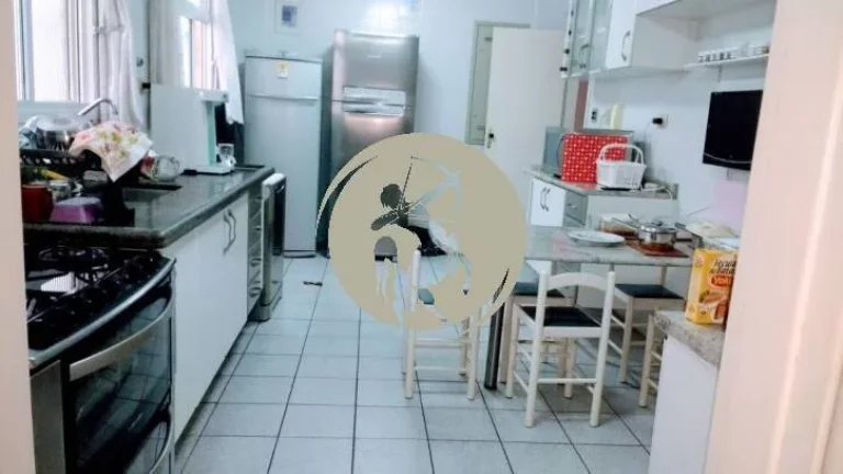 Imagem SOBREPOSTA, COM PISCINA