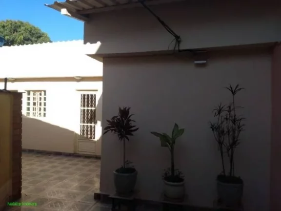 Imagem CASA RESIDENCIAL PARA VENDAS, EM BETIM
*TERRENO COM 2 CASAS INDIVIDUAIS
*1º CASA CONSTITUIDA POR: 3...