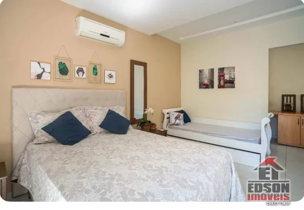 Imagem 3 Quartos, 1 Suíte, 2ª Locação com Piscina e Churrasqueira no Recanto.