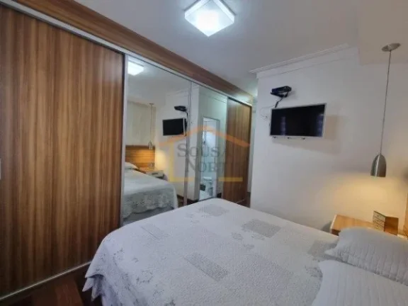 Imagem Apartamento com 104m², dispõe de 3 dormitórios, sendo 2 suítes, sala estar, sala jantar, sacada,...