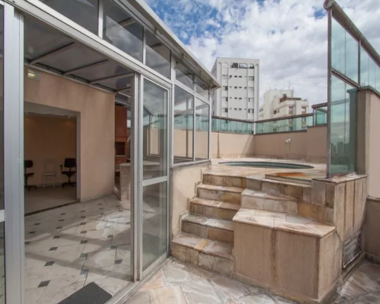 Imagem Cobertura duplex em Pinheiros com 03 quartos sendo 1 suíte e 3 vagas, 184m²