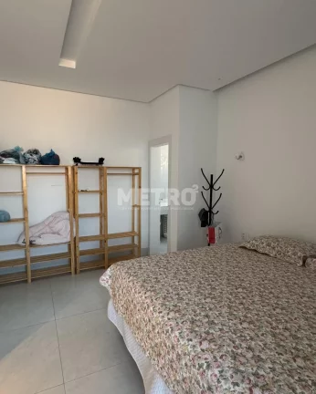 Imagem Casa com 5 suítes, Piscina, Área gourmet, Ambientes integrados