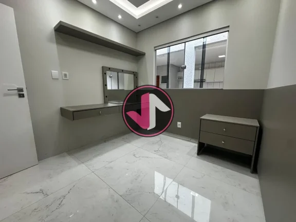 Imagem ? 2 quartos 
? Móveis planejados em todos os ambientes.
? Área externa com Gourmet e lavabo 
? Pis...