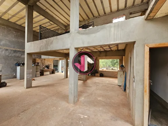 Imagem Se você está buscando uma casa ampla, confortável e em fase final de acabamento, com a possibilid...