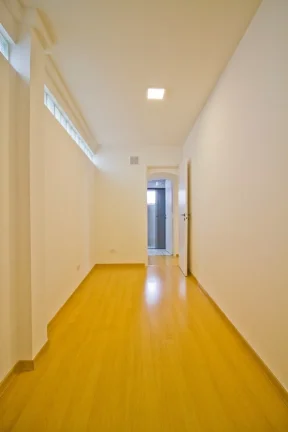 Imagem Apartamento 100M² Reformado, 2Q, 1 Suíte, 2 Banheiros, 1 Vaga, Salão de Festas e Salão de Jogos.
