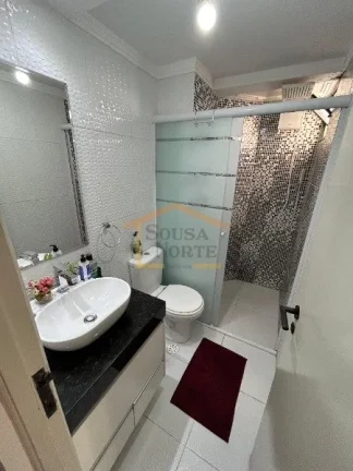 Imagem Apartamento Duplex com 164m², dispõe de 4 dormitórios, sendo 2 suítes, 3 com armários planejado...