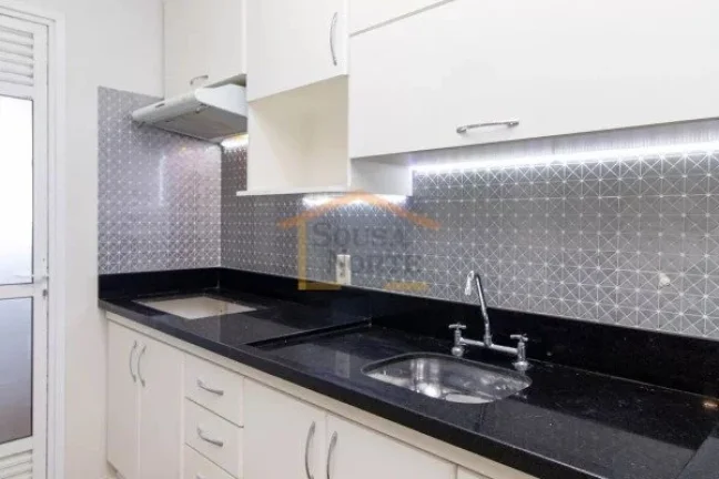 Imagem Apartamento de 63m² com 2 dormitórios, sendo 1 suíte, ambos com armários novos. Um dos quartos c...