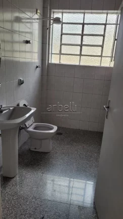 Imagem Sobrado comercial com 300 metros quadrados de terreno e 230 metros quadrados de área construída, 2...