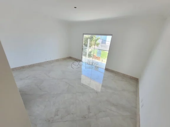 Imagem EXCELENTE CASA A VENDA NO VALE DOS CRISTAIS