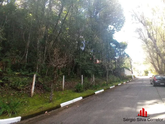 Imagem Terreno a Venda na Região de Vila Capivari, Campos do Jordão - SP.