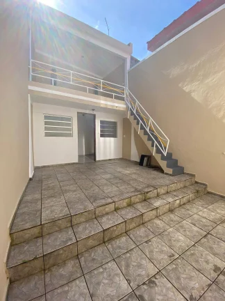 Imagem Sobrado 194 m² 2 Dormitorios ( possivel fazer um terceiro) 2 Vagas