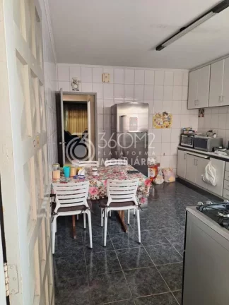 Imagem Sobrado para Venda em Santo André / SP no bairro Jardim do Estádio