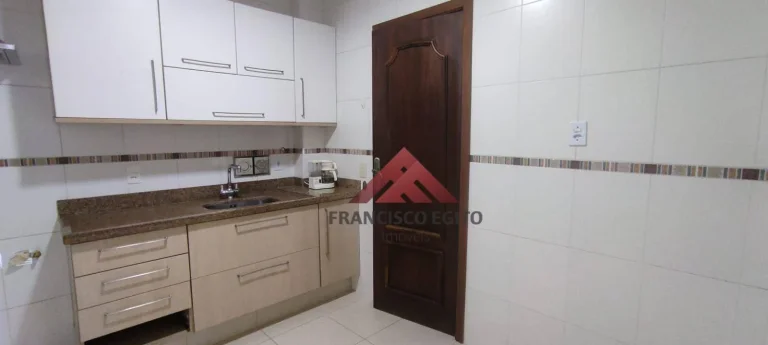 Imagem Apartamento 3 quartos com vaga de garagem próximo ao Campo de São Bento e Praia.
