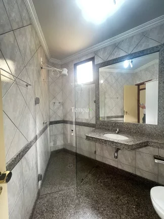 Imagem Sobrado à venda no bairro Setor Nova Suiça - Goiânia/GO