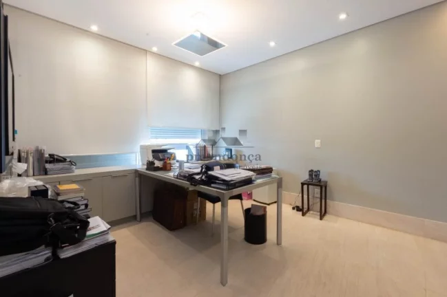 Imagem Pacaembu Apartamento 4 quartos, 3 suites, 5 vagas, 320 m2