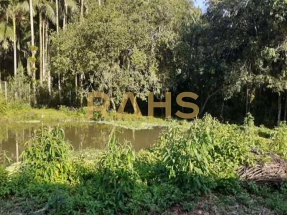 Imagem Área rural localizada na Estrada Quiriri, com área total de 33.198,45 m², sendo 6.639,69 m² de R...