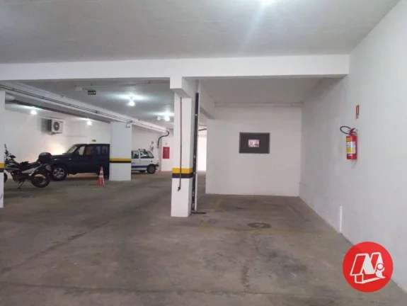 Imagem Conjunto comercial com 2 salas e vaga.