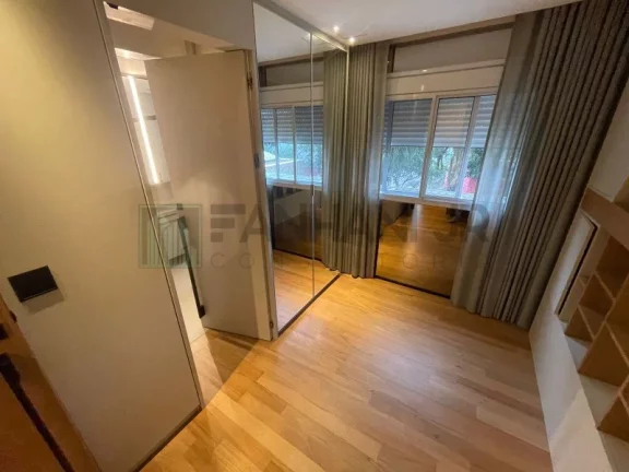 Imagem Apartamento no coração do Tatuapé, São Paulo-SP: 3 quartos, 3 suítes, 3 salas e 3 vagas de garagem!
