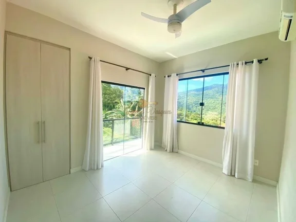 Imagem Casa em Condomínio para Venda em Guapimirim / RJ no bairro Caneca Fina