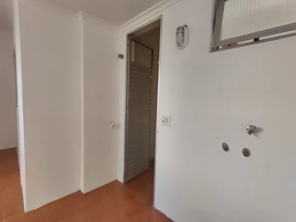 Imagem Apartamento com 3 dormitórios (1 suíte) , 2 Vagas de garagem, Pompeia, Portaria 24 hs, Gerador