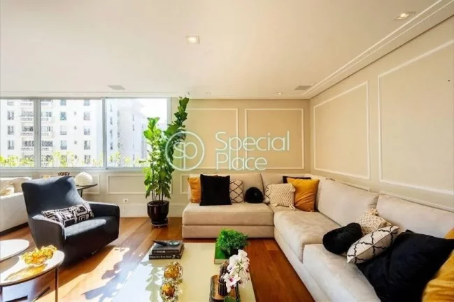 Imagem Apartamento com 207m² em um simpático prédio, em uma das ruas mais charmosa do Jardim Paulista. L...