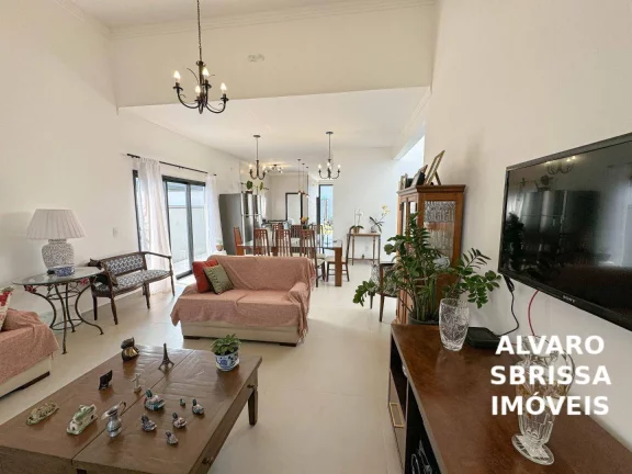 Imagem Casa no Condomínio Una semi-mobiliada