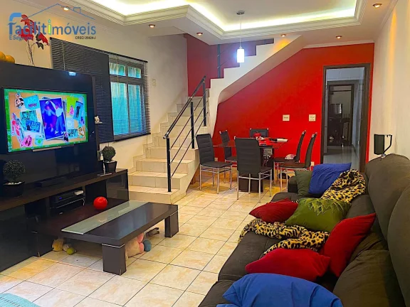 Imagem Excelente Sobrado com 4 quartos, 3 banheiros e 2 vagas cobertas