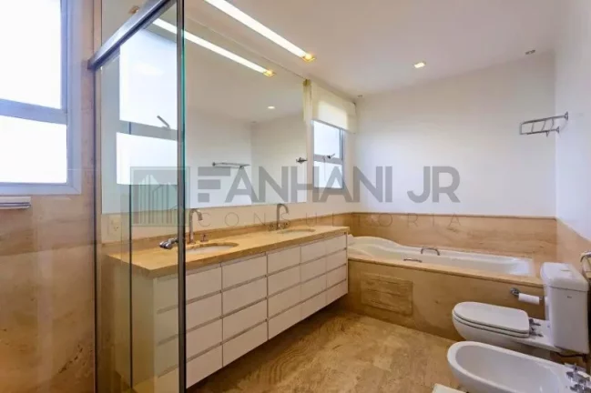 Imagem Apartamento de alto padrão com 4 quartos e 4 vagas no Jardim Paulista, São Paulo-SP - 266m² - Venda ou Locação!