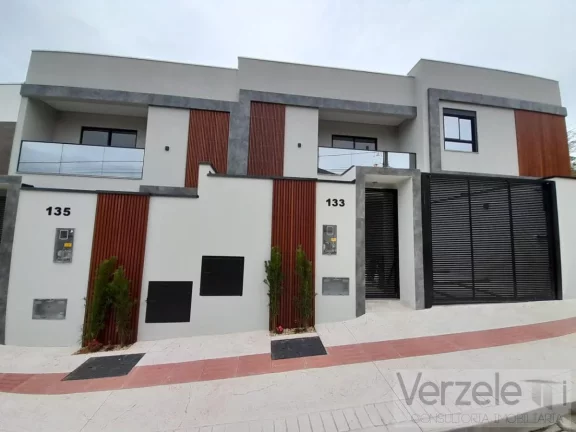 Imagem Casa / Sobrado para Venda em Camboriú / SC no bairro São Francisco de Assis