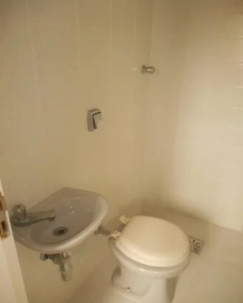 Imagem Apartamento à venda no Guarujá na Praia das Pitangueiras.