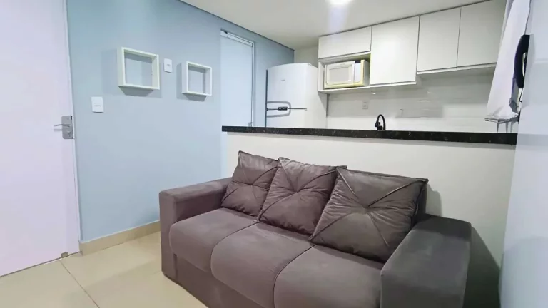 Imagem Casa dividida em 3 apartamentos independes rendendo R$ 8.570,00 de aluguel em Balneário Camboriú/SC