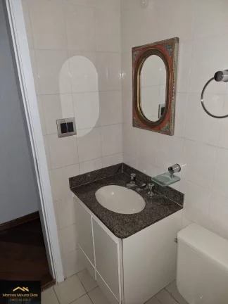 Imagem Apartamento com sacada em Pinheiros, 2 dormitórios ( 1 suíte) e 2 vagas,Edifício com Portaria 24 hs, Gerador e Lazer