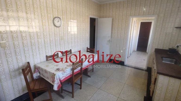 Imagem Oportunidade!!! Apartamento de 3 dormitórios com suíte dependência de empregada completa no bairro do Macuco em Santos (SP) por R$.510.000,00 .