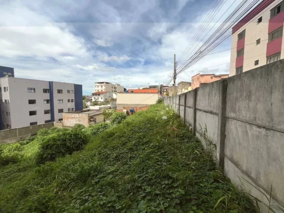Imagem Lote de 753m2 no Bairro Boa Morte – Localização Privilegiada