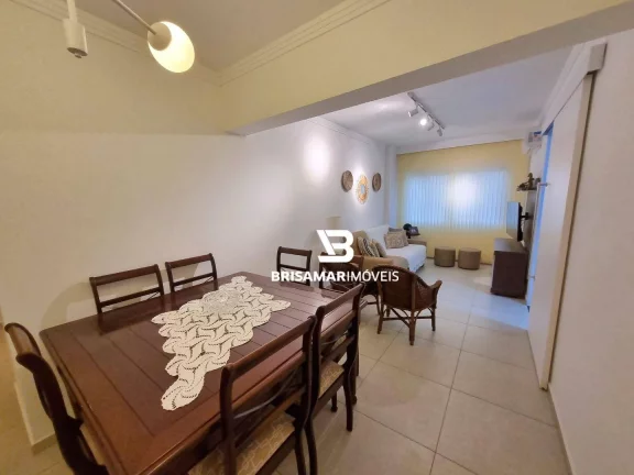 Imagem PITANGUEIRAS- UMA QUADRA DO MAR , TOTALMENTE REFORMADO , CONDOMÍNIO BAIXO , GARAGEM NO PRÉDIO.