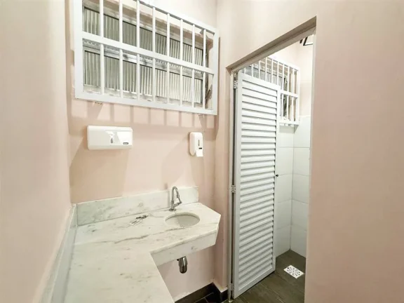 Foto do imóvel: COMERCIAL COM 27 m² - BOQUEIRAO - PRAIA GRANDE SP