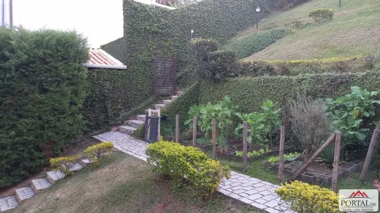 Imagem Esta linda casa a venda está localizada no Condomínio Vila do Ouro, em Nova Lima,