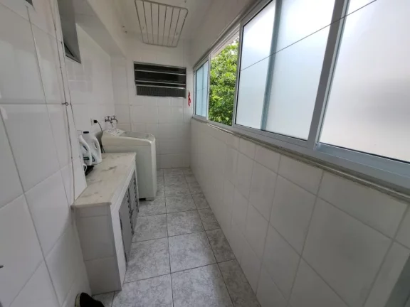 Imagem APARTAMENTO AMPLO, 3 DORMITÓRIOS, 1 QUADRA DA PRAIA, PROXIMO DO MORRO DA RAPINA NO GUARUJÁ