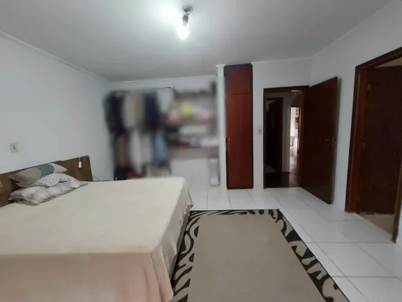 Imagem Casa de esquina 4 quartos - Boa Vista - em Botucatu