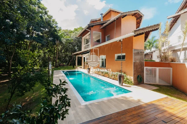Imagem CASA DE 5 DORM. 4 SUITES À VENDA NO CONDOMÍNIO FIGUEIRA GARDEN – ATIBAIA/SP