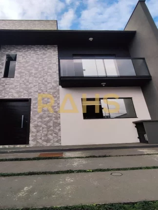 Imagem Esse Sobrado Geminado é sua chance de realizar o sonho do imóvel próprio, de ter aquele cantinho ...