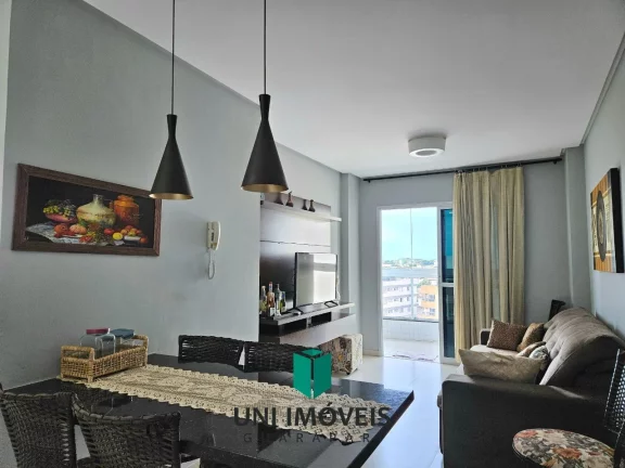 Imagem Amplo apto 2 quartos/suíte, à Venda na Praia do Morro - Prédio com elevador e vista montanhas !